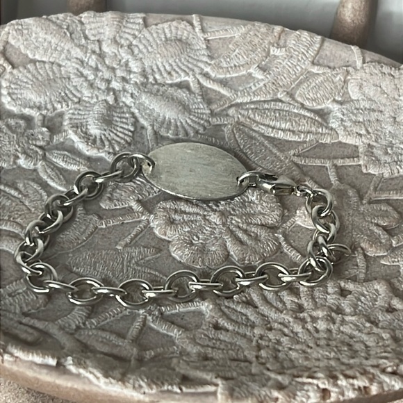 Jewelry - 925 Sterling Silver Oval Tag Chain